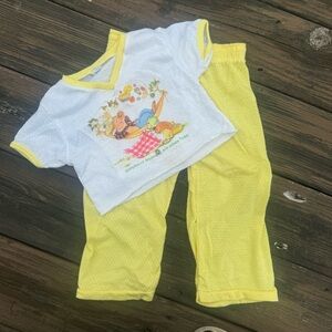 Vintage Curity Two Piece Yellow Button Pajama Moose & Toad Size 4